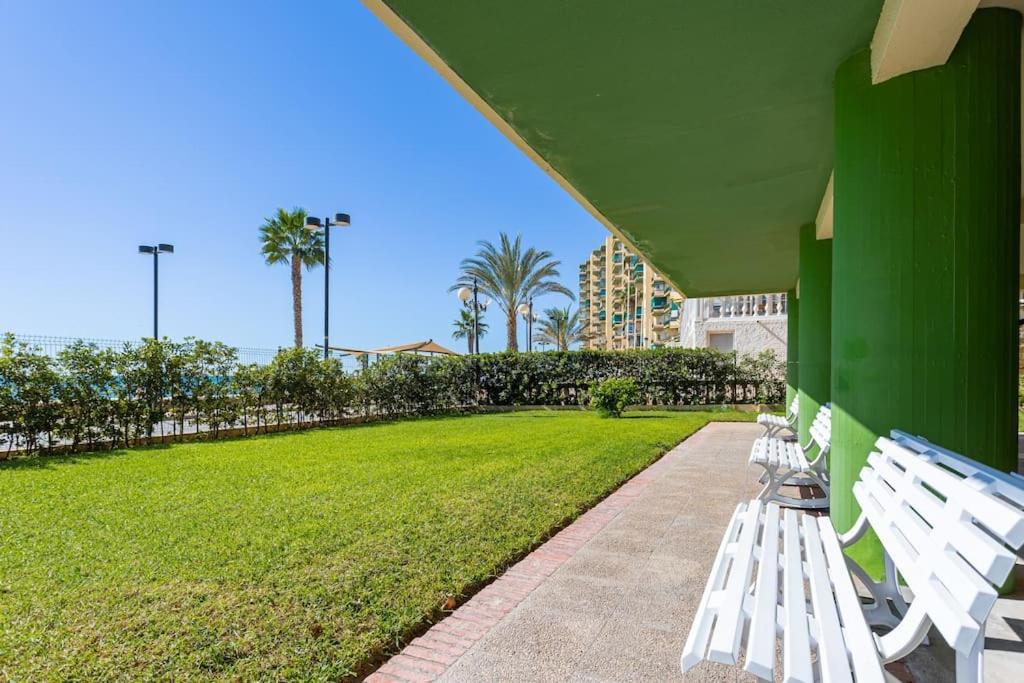 Ensuite Mediterranean Sea Front Fuengirola Exterior photo